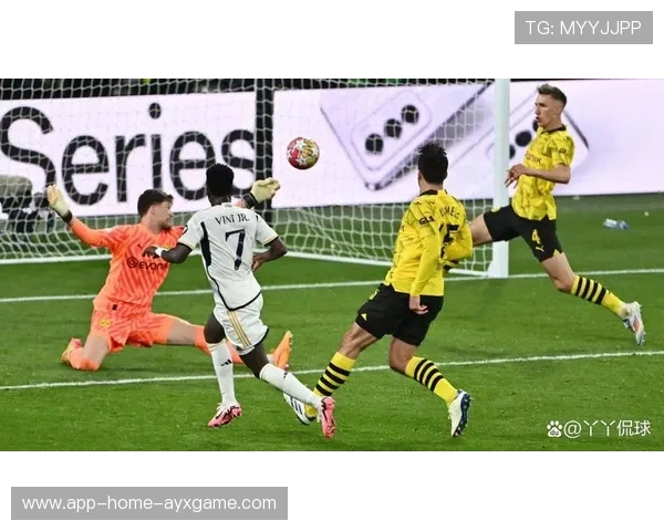 多特蒙德以速度换位打开局面,边路冲击力强烈