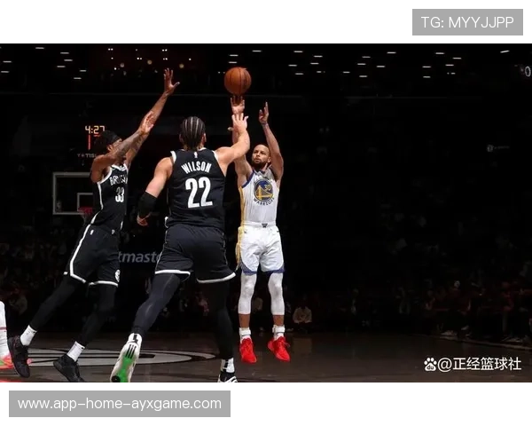 篮网终场前积极防守逼出失误