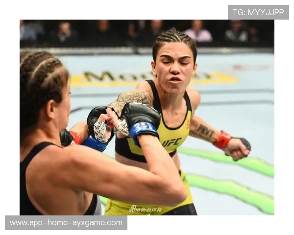UFC重拳击飞护齿画面震撼：硬核瞬间背后的搏击魅力
