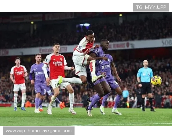 萨卡直塞穿透马丁内利门前破网 萨卡直塞穿透马丁内利门前破网